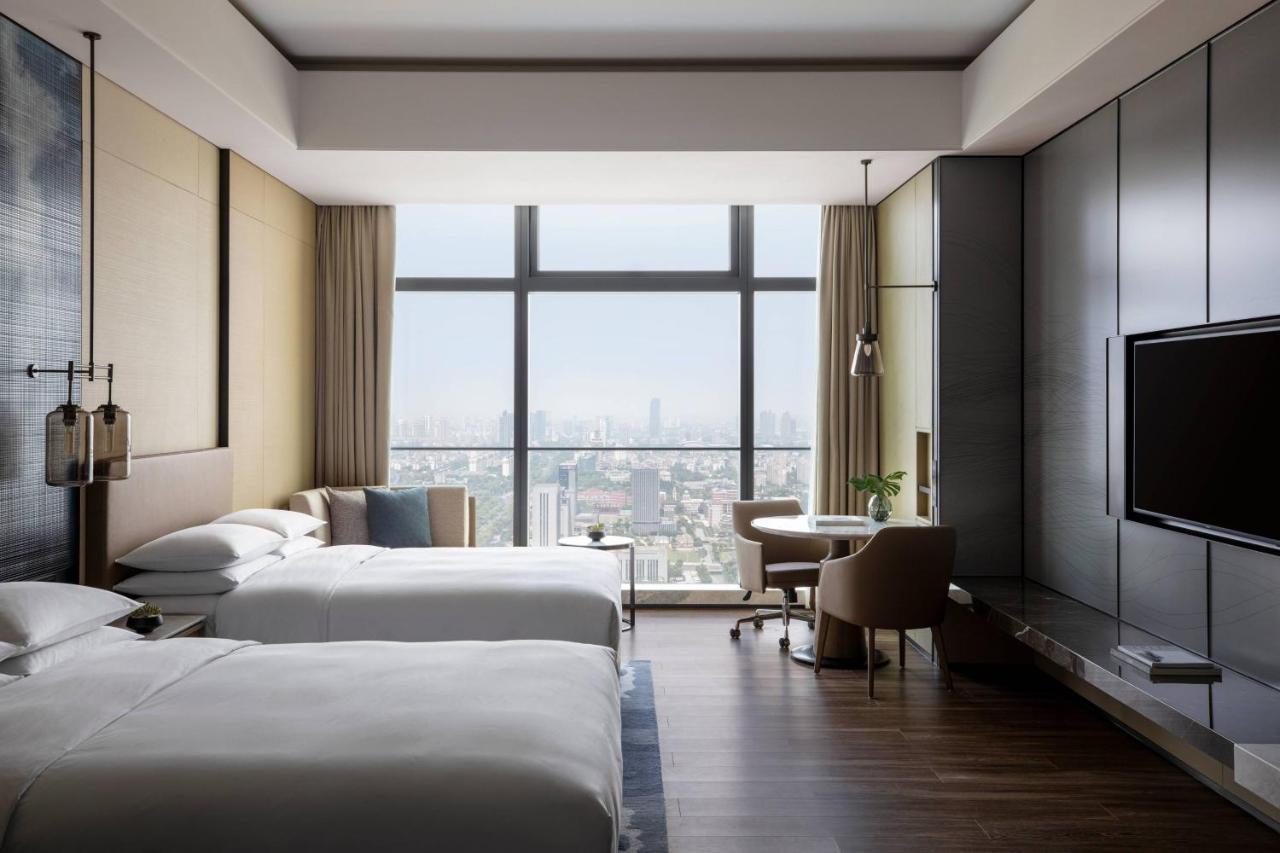Zhangjiagang Marriott Hotel Exterior photo