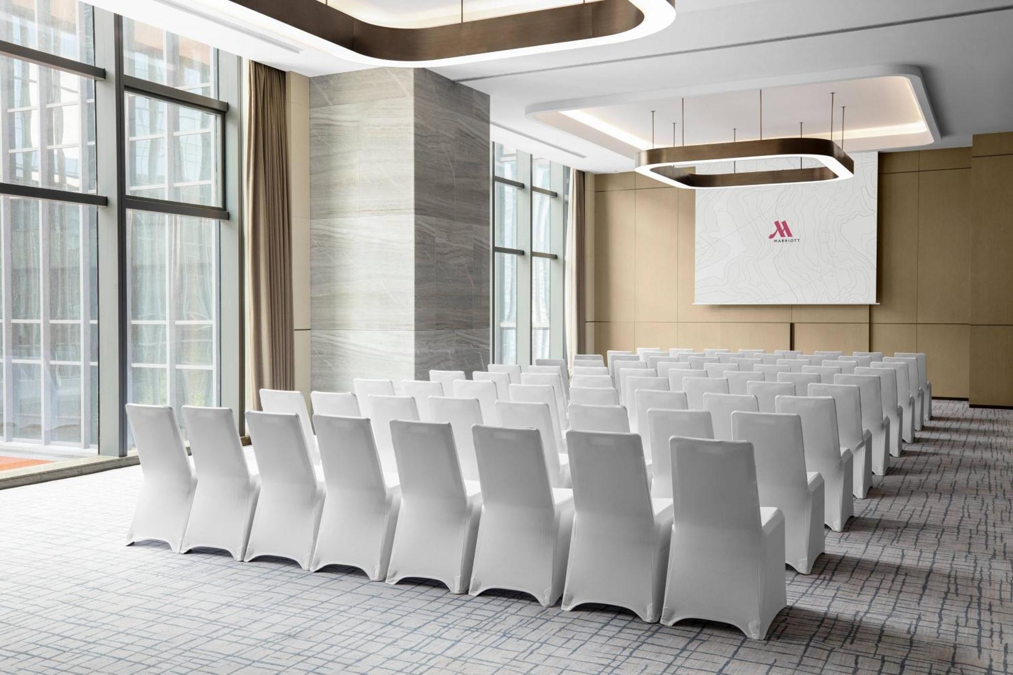 Zhangjiagang Marriott Hotel Exterior photo